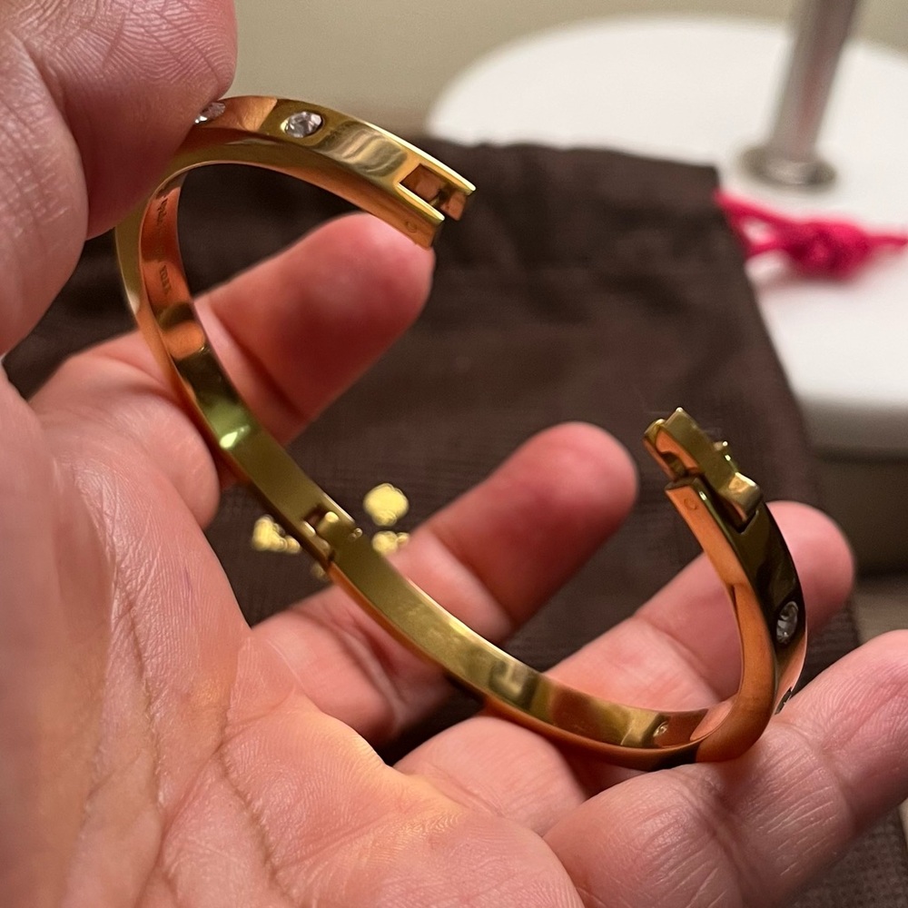 Kate Spade New York Bezel set Polished Bangle Bracelet w/ dust bag. - Picture 7 of 7